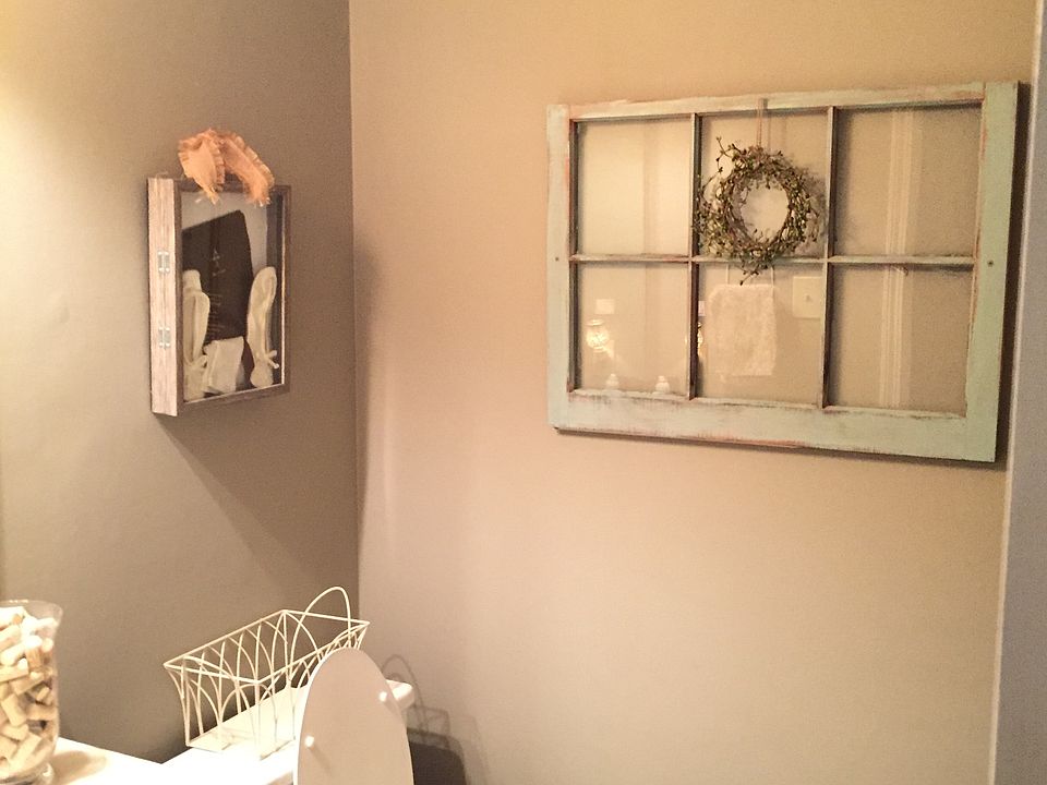 1st image of 1321 Lakeshore Dr