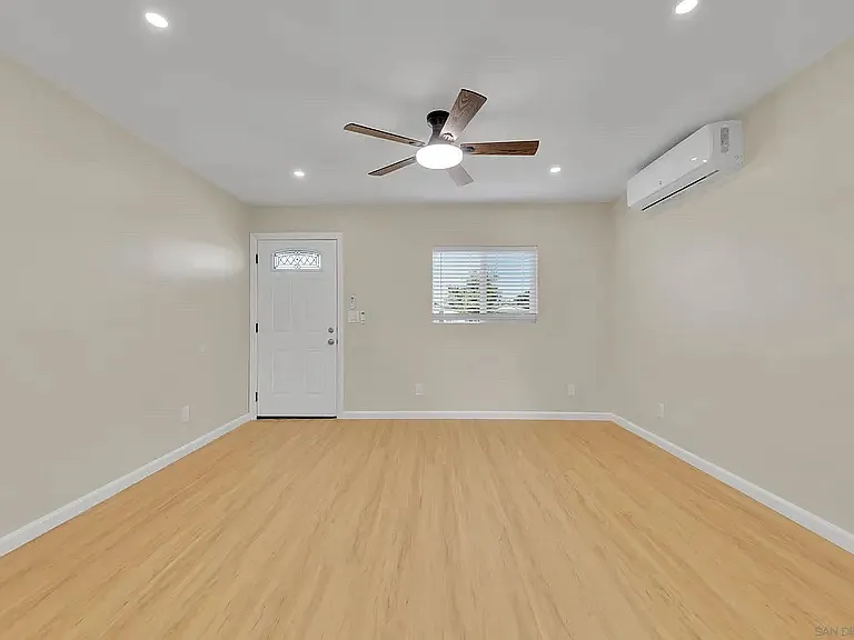 3653 Euclid Ave — Photo 4