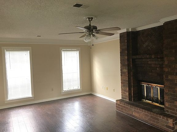 5th image of 7817 Bland Ln