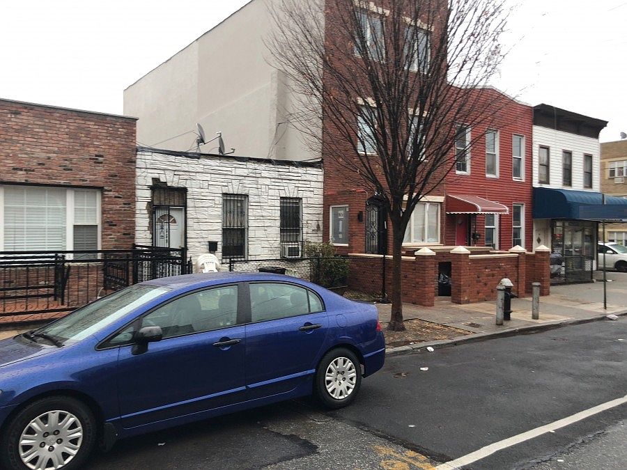 2nd image of 559 Albany Ave