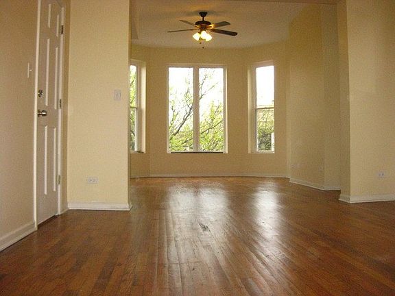 2nd image of 1502 S Homan Ave APT 2