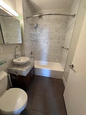 Rented by Level Group | media 9