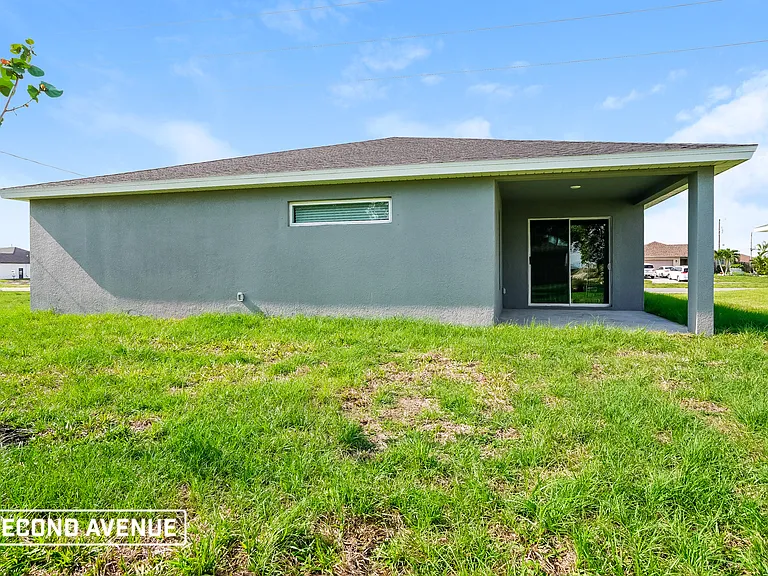 227 Tropicana Pkwy W — Photo 17