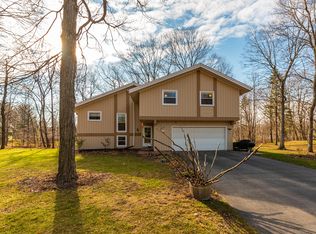 3721 W Glenwood Dr, Franklin, WI 53132