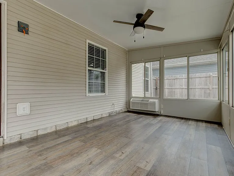 3752 Sunflower St — Photo 38