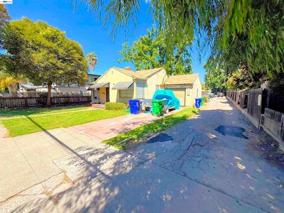 752 Blossom Way, Hayward, CA, 94541