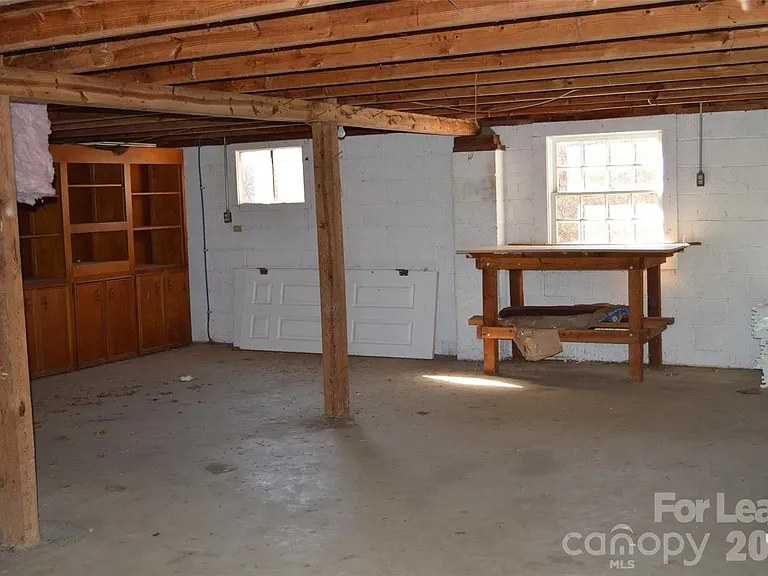1225 Davie Ave — Photo 30