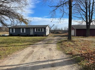 5114 Welch Rd, Emmett, MI 48022