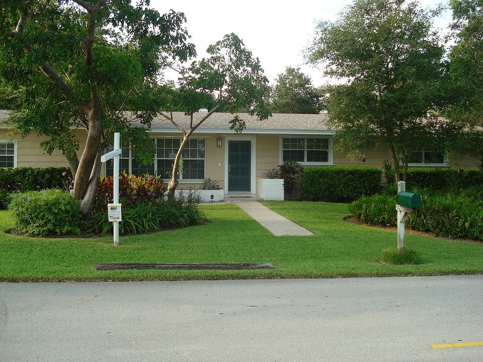 1st image of 7905 SW 162nd St