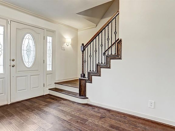 5th image of 1319 Briar Bayou Dr