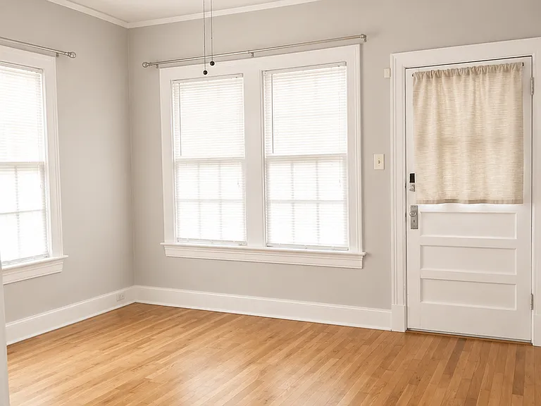 516 Hartfield St — Photo 11