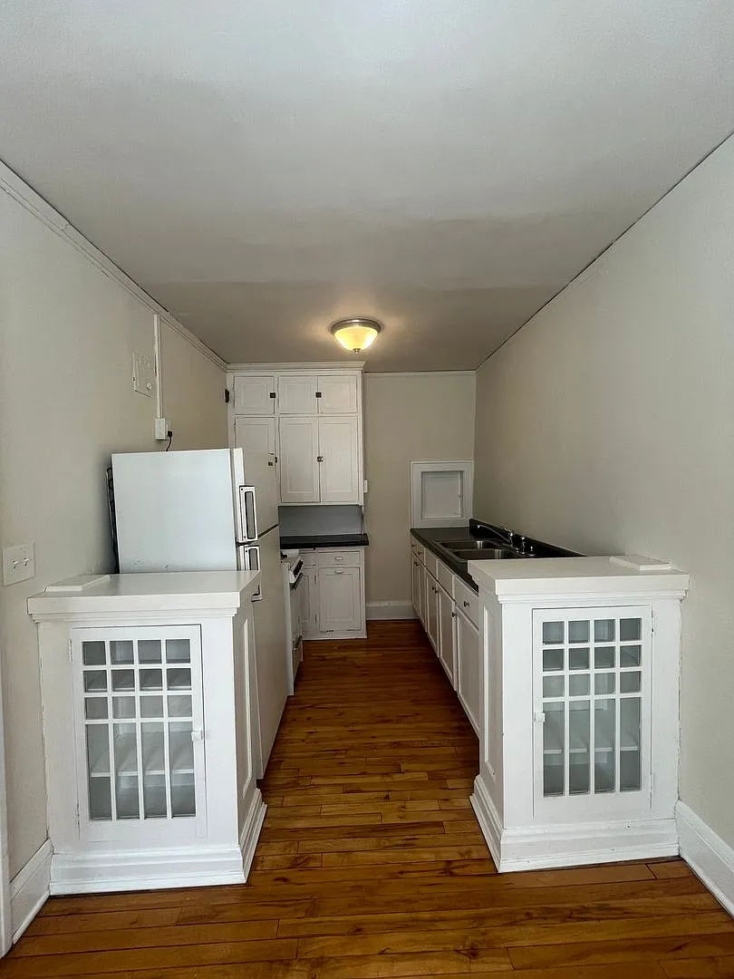 1756 Grand Ave — Photo 4