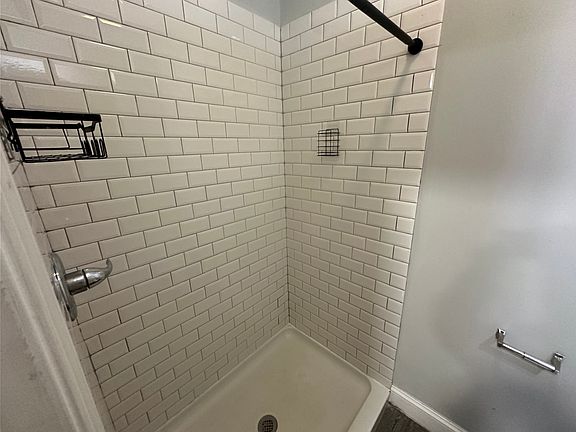5th image of 2224 N 12th St #3R