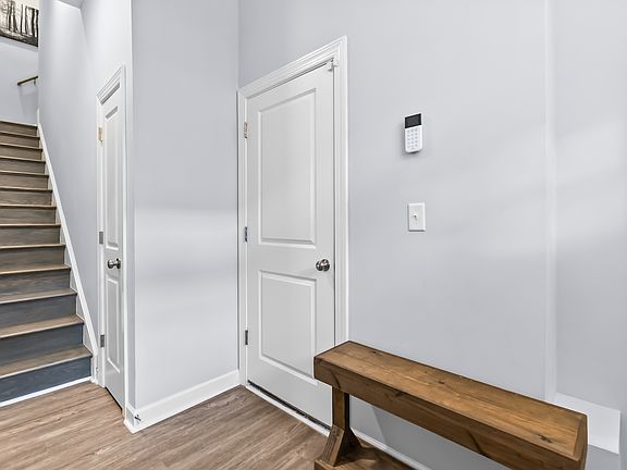 4th image of 4110 Pleasant Ave
