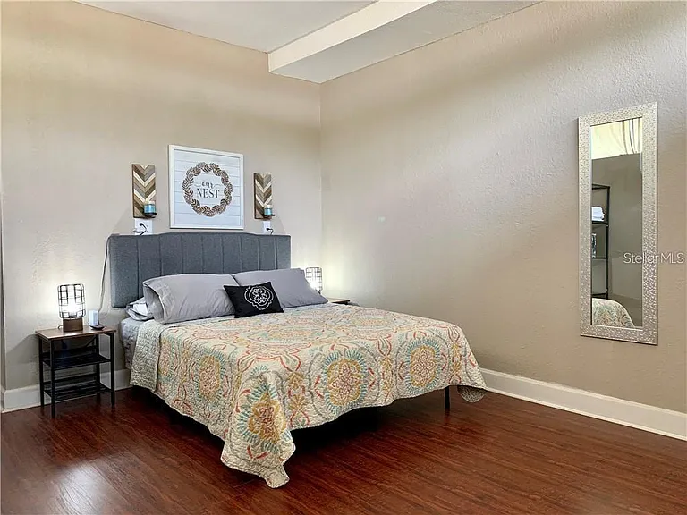 1245 Catalpa Ln #2 — Photo 47