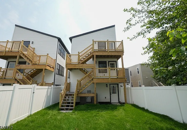 29 Frederick St #1 — Photo 22