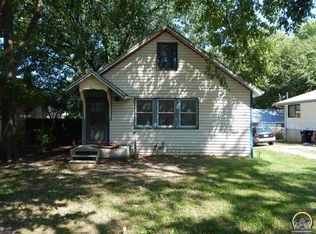 212 NW Story St, Topeka, KS 66606