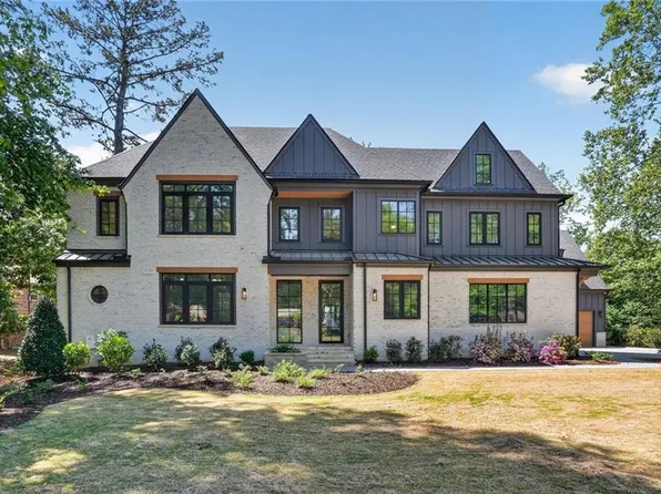 180 Thompson Pl, Roswell, GA 30075