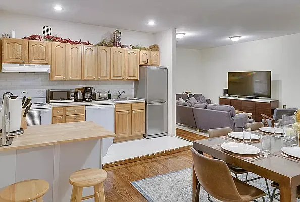 Rented by Douglas Elliman | media 3