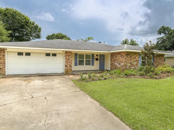 443 Crestwood St, Lake Charles, LA 70605