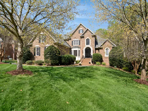 6121 Carlyle Dr, Raleigh, NC 27614