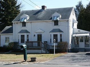 1063 Pleasant St, Attleboro, MA 02703