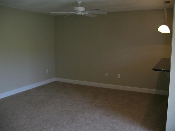 5th image of 6717 Village Green Dr