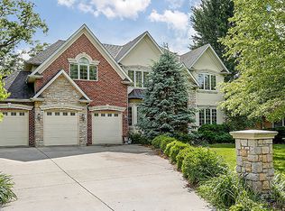 2S240 Riverside Pkwy, Warrenville, IL 60555