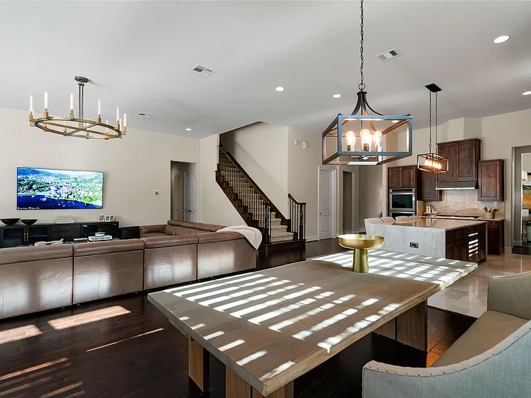 7 Valley Cottage Pl — Photo 22