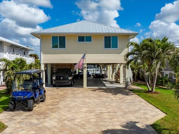 24550 Redfish ST, BONITA SPRINGS, FL 34134