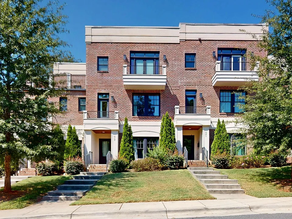 617 W Worthington Ave