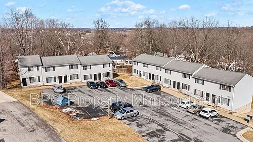 605 Hamlet Ave #I Photo 1