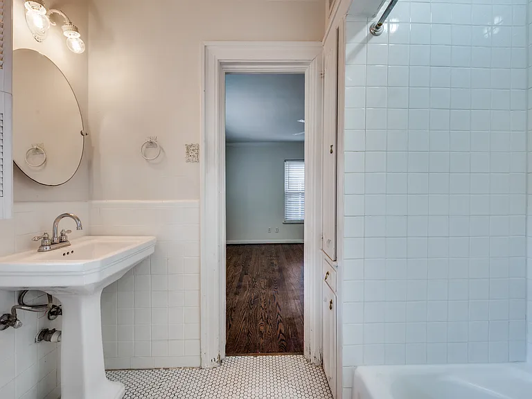 4543 Westway Ave — Photo 10