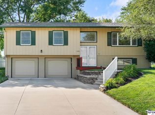 5330 N 97th Ave, Omaha, NE 68134
