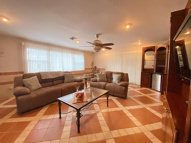 247 Montclair Ave — Photo 6