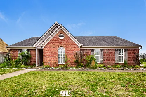 4255 Man Of War Dr Photo 1