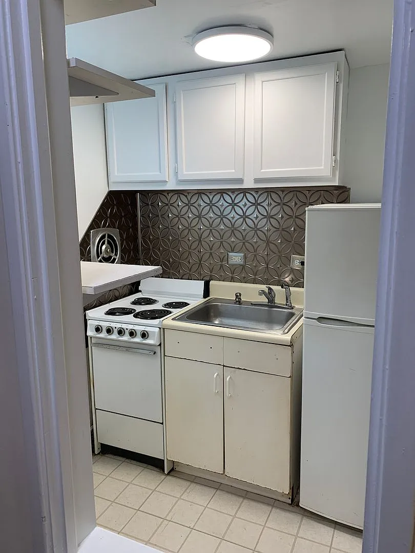 3524 Grove Ave — Photo 2