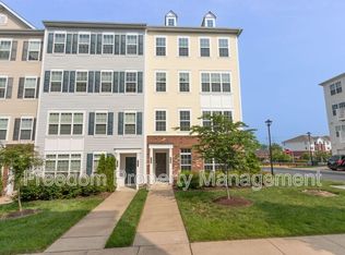 17002 Beveridge Dr, Dumfries, VA 22026