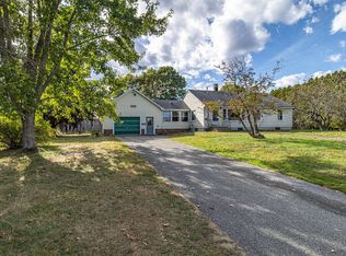 5356 Bennoch Rd, Lagrange, ME 04453