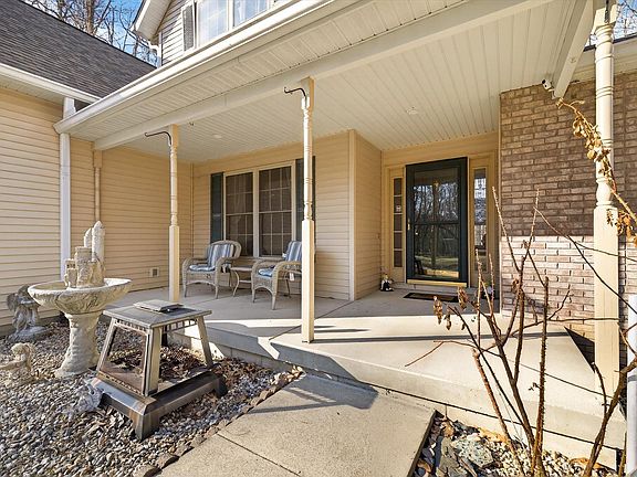 2nd image of 6035 Nehrt Rd