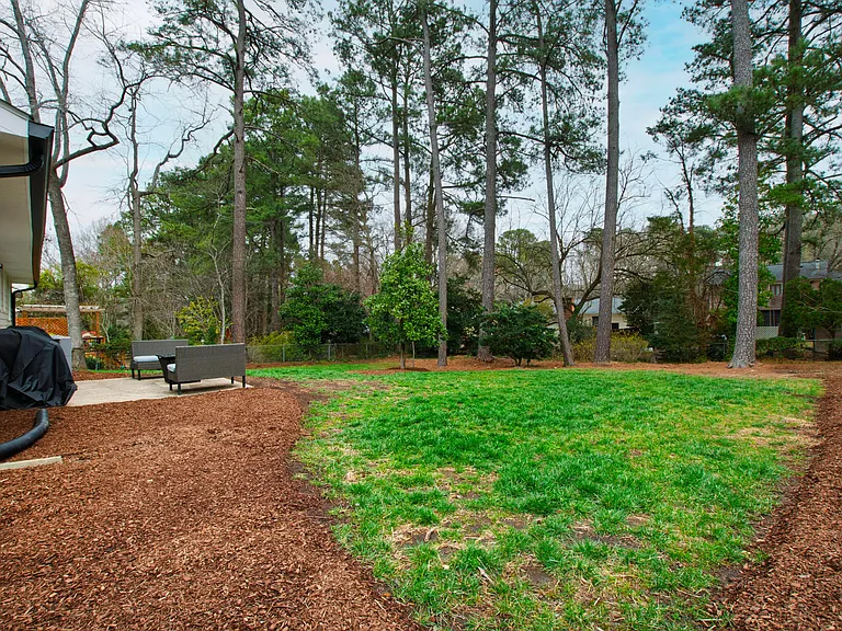 5920 N Hills Dr — Photo 17