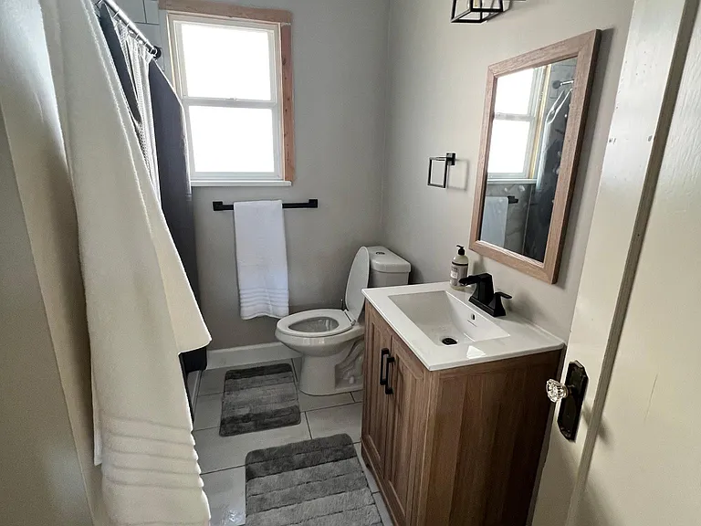 215 S 15th Ave — Photo 9