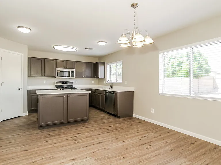12602 W Windrose Dr — Photo 6