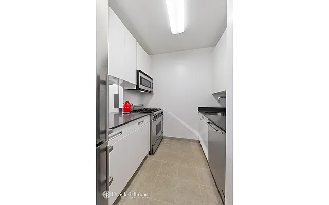 Rented by Douglas Elliman | media 12