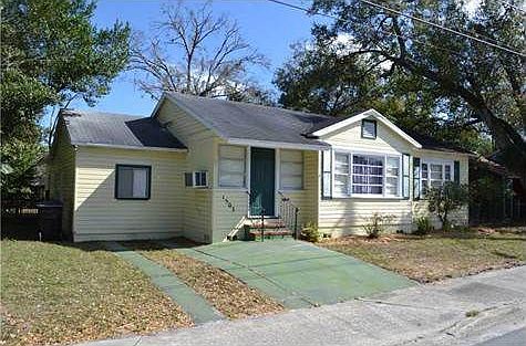 1st image of 1503 N Forest Ave