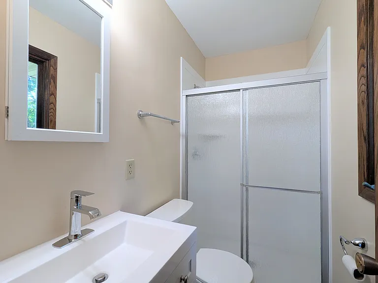 6065 Oakwood Rd — Photo 16