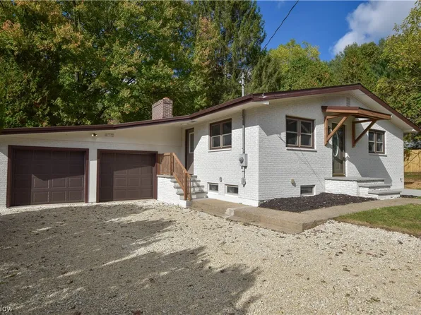 5974 S Main St, New Franklin, OH 44216