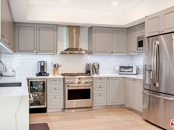4th image of 1553 Armacost Ave APT 302