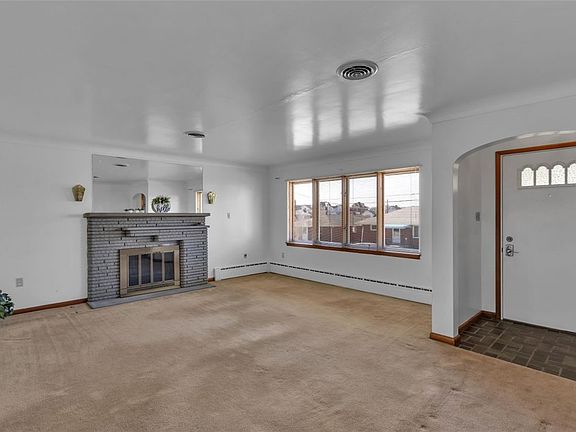 4th image of 1413 Pine St