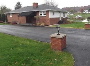 120 Allegheny Ave, Latrobe, PA 15650